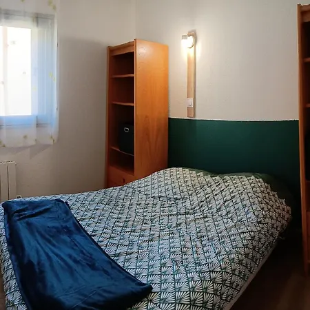 T2 Renove Avec Parking Et Balcon Proche De Toutes Commodites Calme Et Lumineux